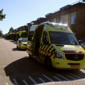 Persoon raakt gewond bij steekpartij in woning Voorhout (Video update)